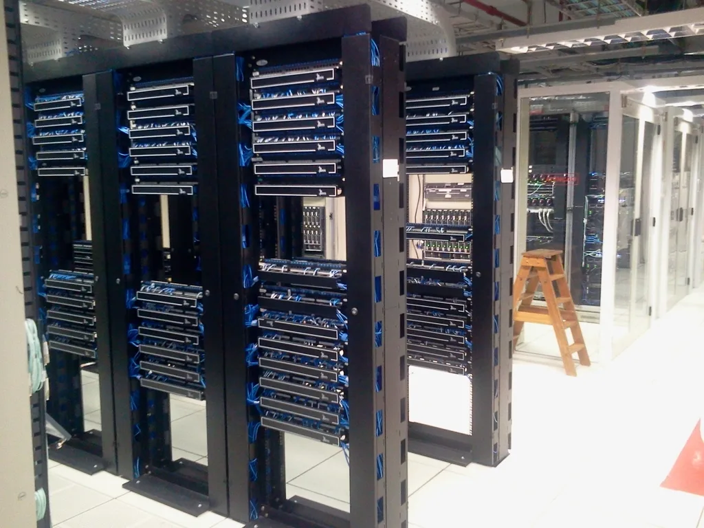 How to Reduce AWS Costs by 40% Without Hurting Performance